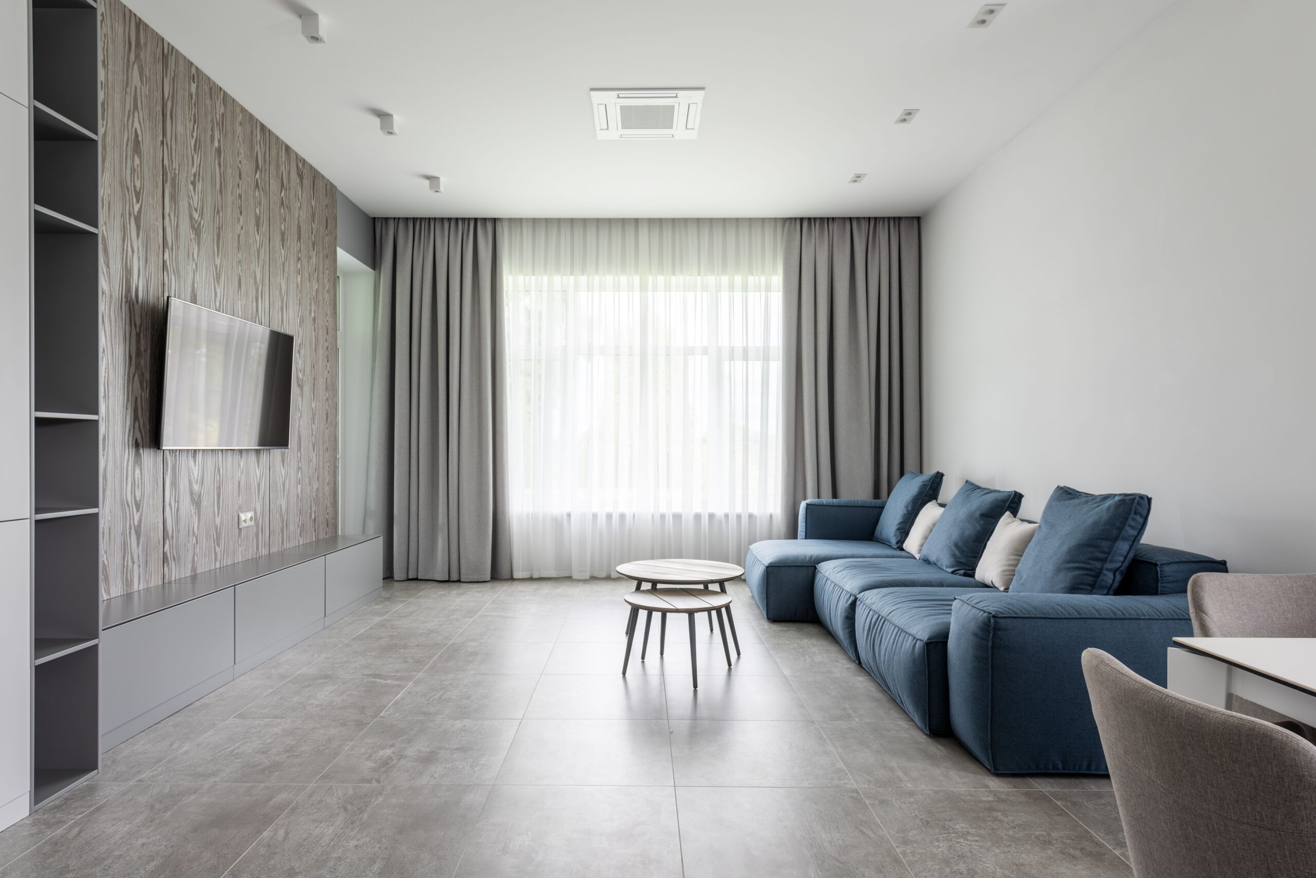 Plafond mat — intérieur contemporain